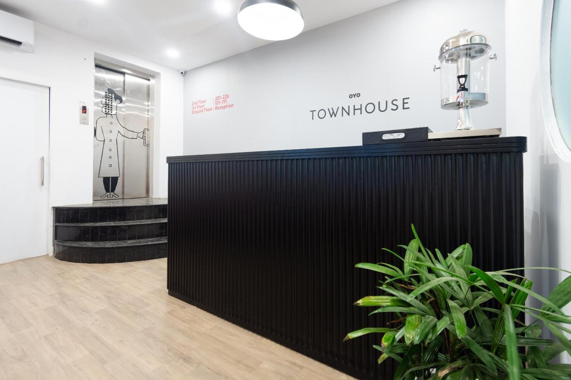 Townhouse Hotel Mannat International Kalkuta Zewnętrze zdjęcie