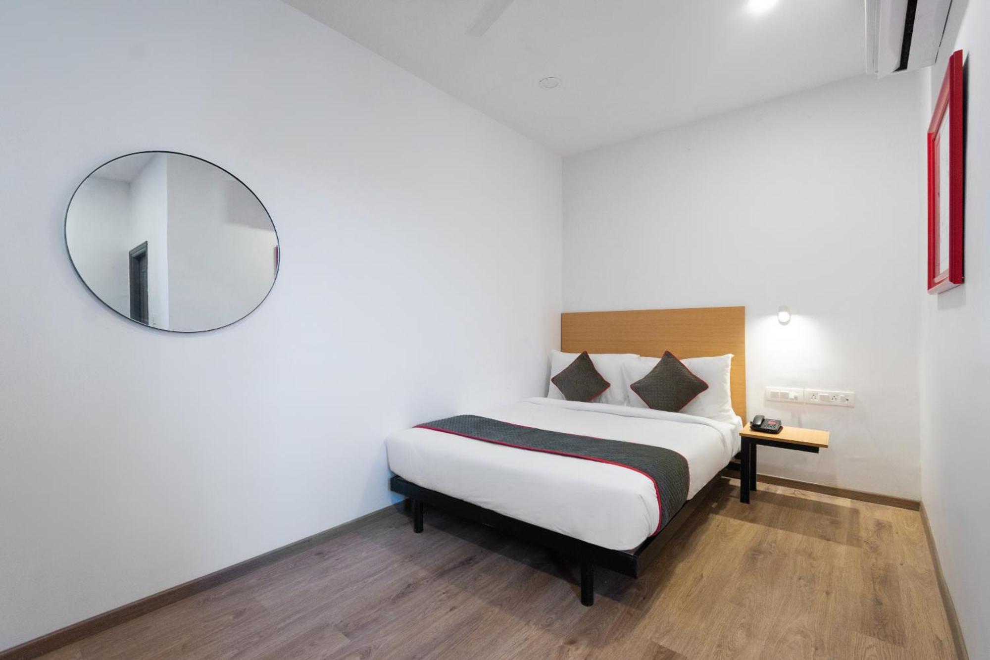 Townhouse Hotel Mannat International Kalkuta Zewnętrze zdjęcie