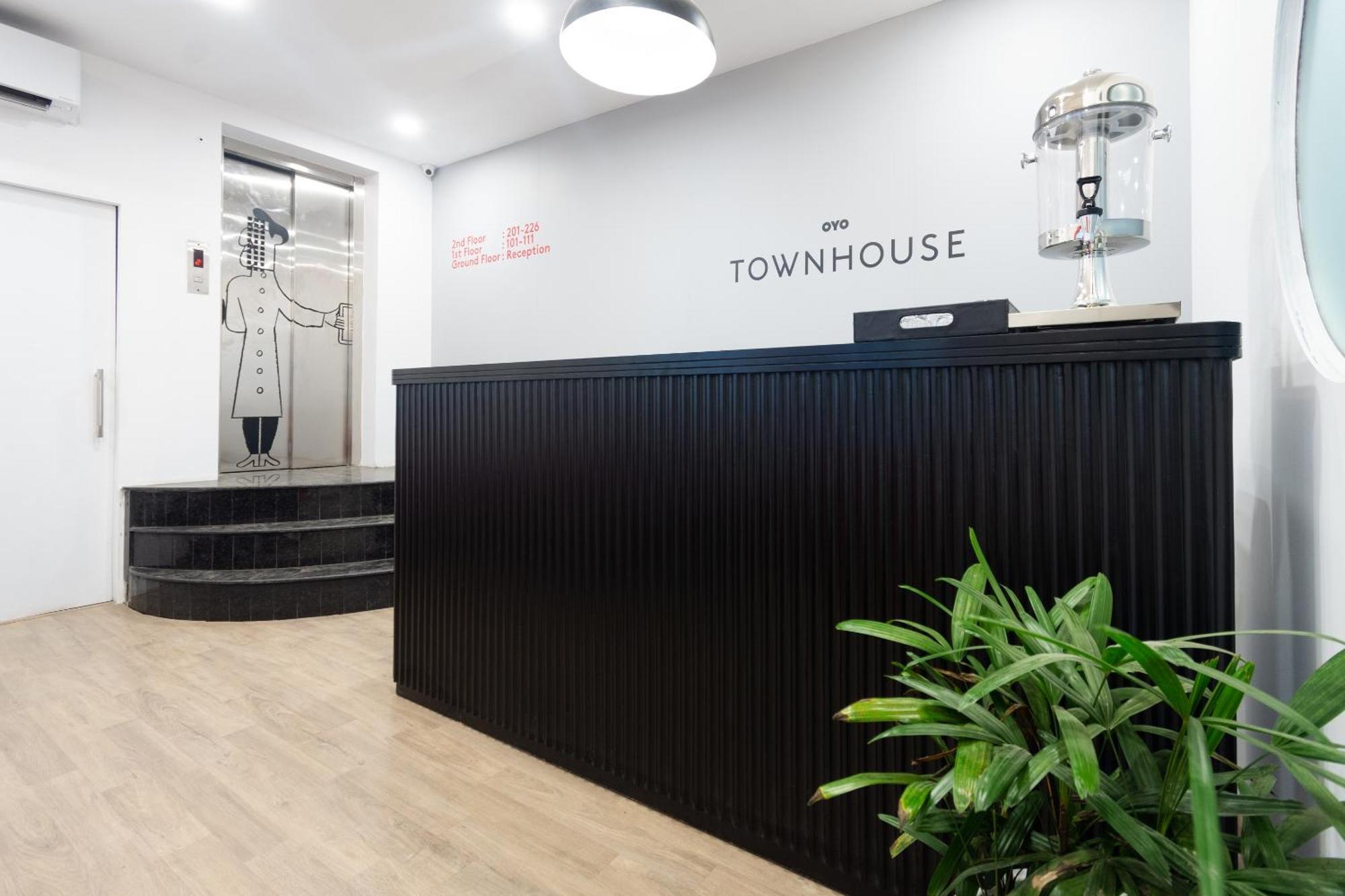 Townhouse Hotel Mannat International Kalkuta Zewnętrze zdjęcie